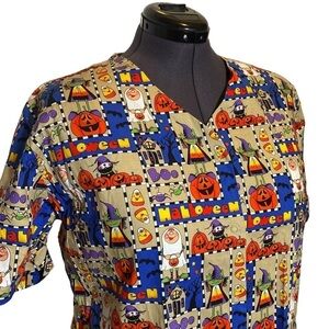 NEW Fundamentals by White Swan women's size XL Halloween Scrub Uniform top